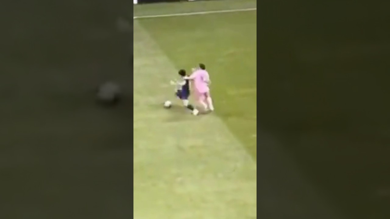 Messi met une droite à Vitinha pendant PSG-Inter Miami #ufc317