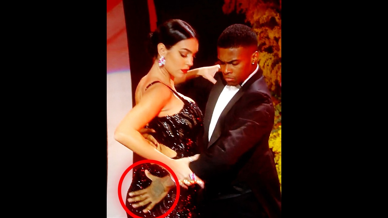 Ronaldo’s Reaction to Georgina’s Dance 😳