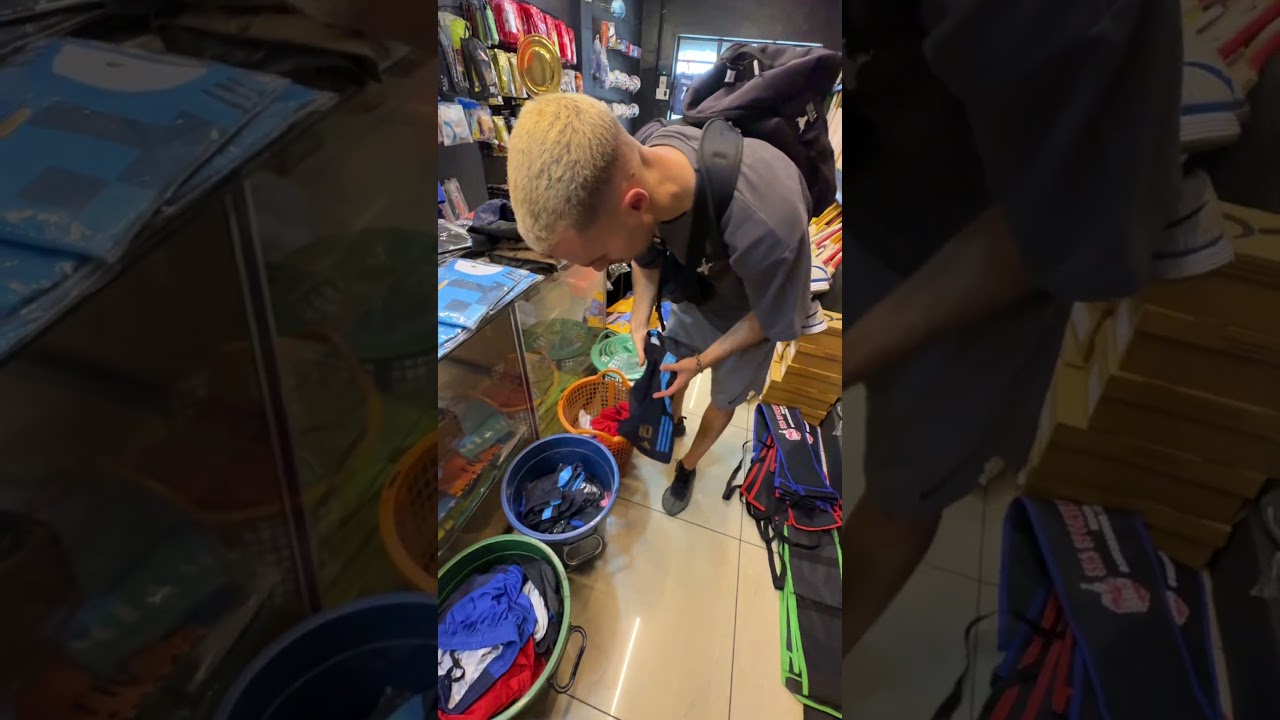 Visito una Tienda falsa de camisetas de futbol en la India